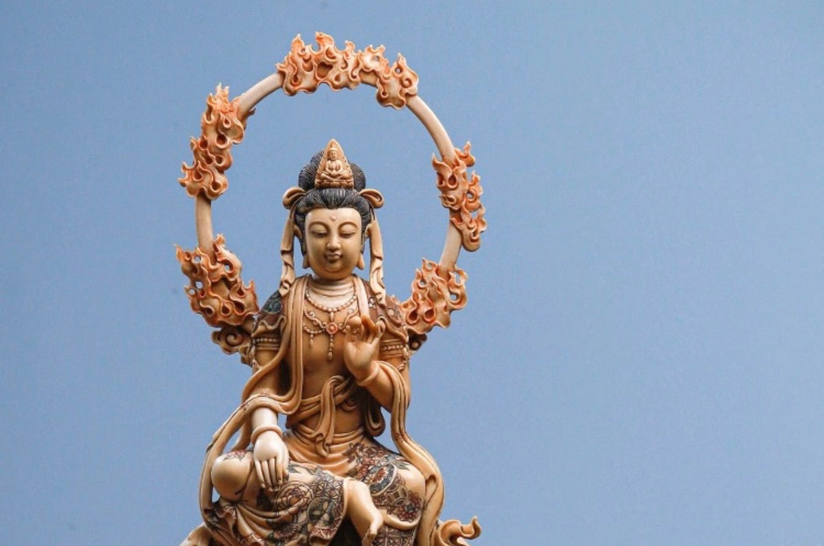 EverestArtStudios Natural Reclaimed Mammoth Ivory Water Moon Guanyin Avalokiteshvara Statue, Hand Carved Bodhisattva Sculpture, Buddhist Altar Decor, Collectible Art