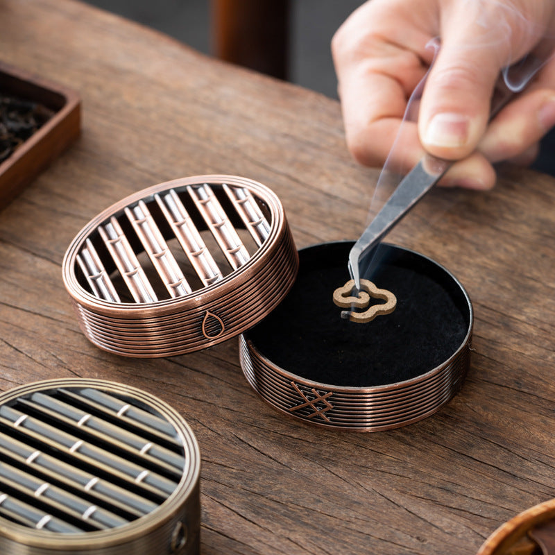 Chinese style incense burner steamer creative alloy flat bottom burner agarwood sandalwood incense burner household indoor incense burner