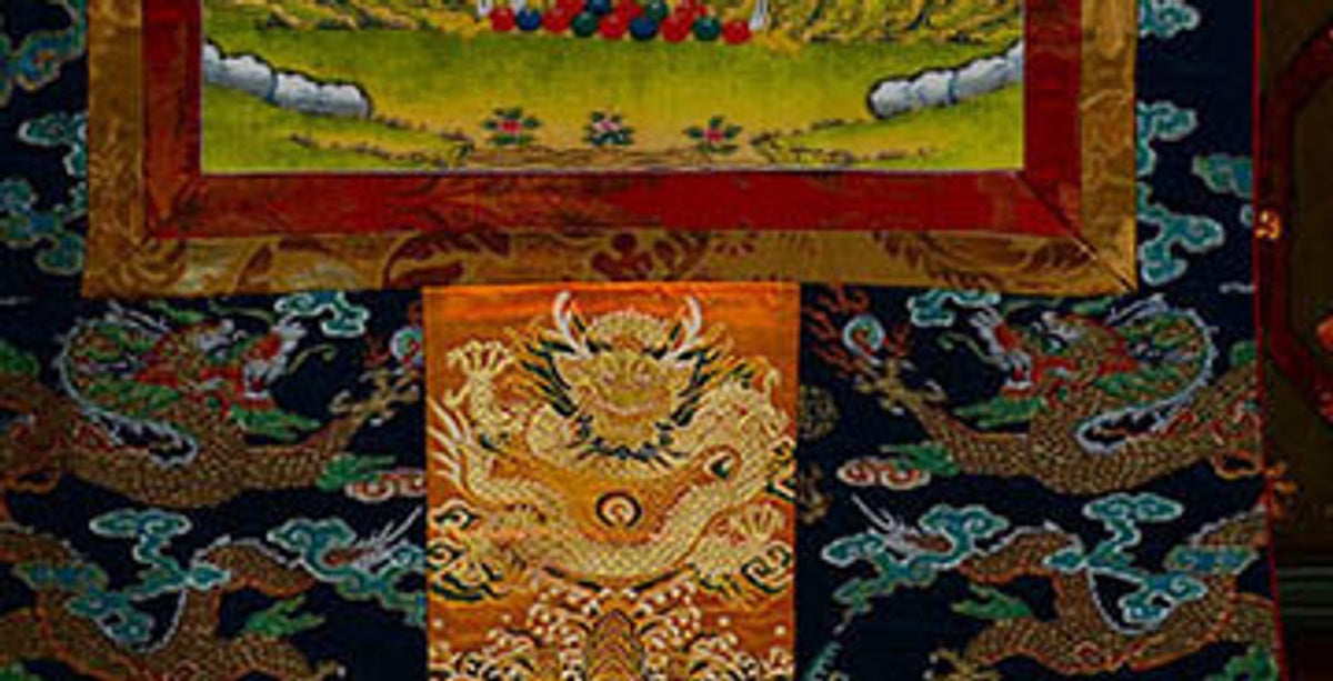 Sitatapatra White Umbrella detail-3
