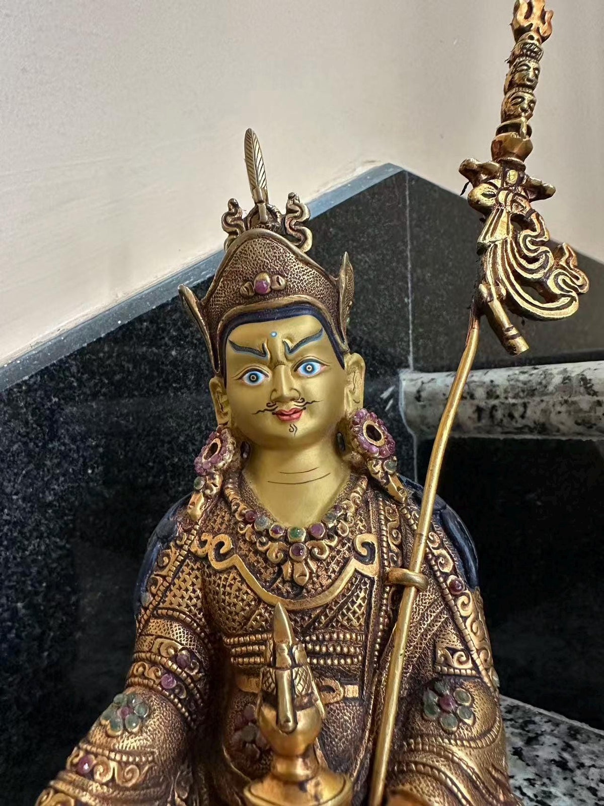 Padmasambhava (Guru Rinpoche) Statue – 23cm | Shakya Clan Inspired Buddhist Sculpture | Tibetan Himalayan Art