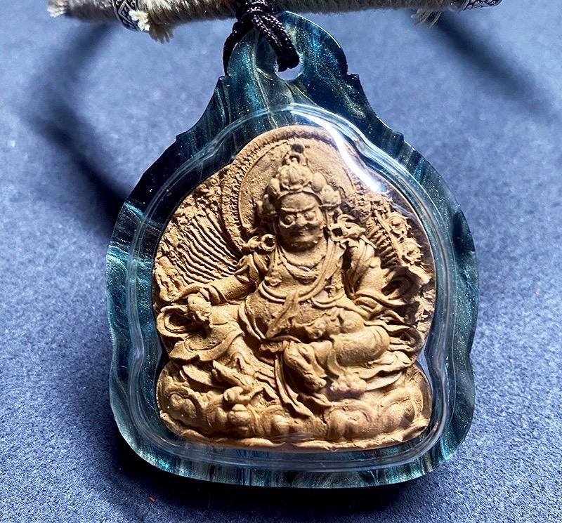 Tibetan Yellow Jambhala Medicine Tsa Tsa Pendant Necklace, Handcrafted Gau Box Amulet, Buddhist Buddha Statue Thangka Charm, Spiritual Gift