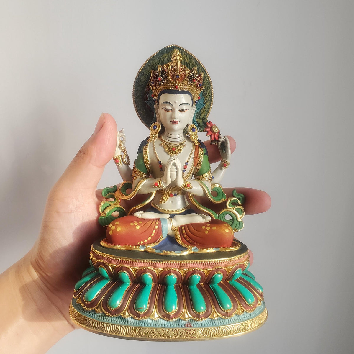 Gilded Copper Four Armed Avalokiteshvara Statue, Nepalese Buddha Figurine, Painted Chenrezig Bodhisattva Deity Altarpiece Home Decor Gift