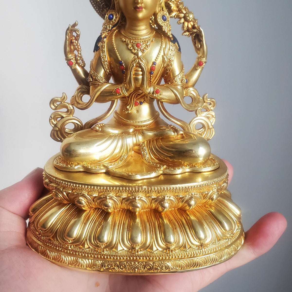 Gilded Copper Four Armed Avalokiteshvara Statue, Nepalese Buddha Figurine, Painted Chenrezig Bodhisattva Deity Altarpiece Home Decor Gift