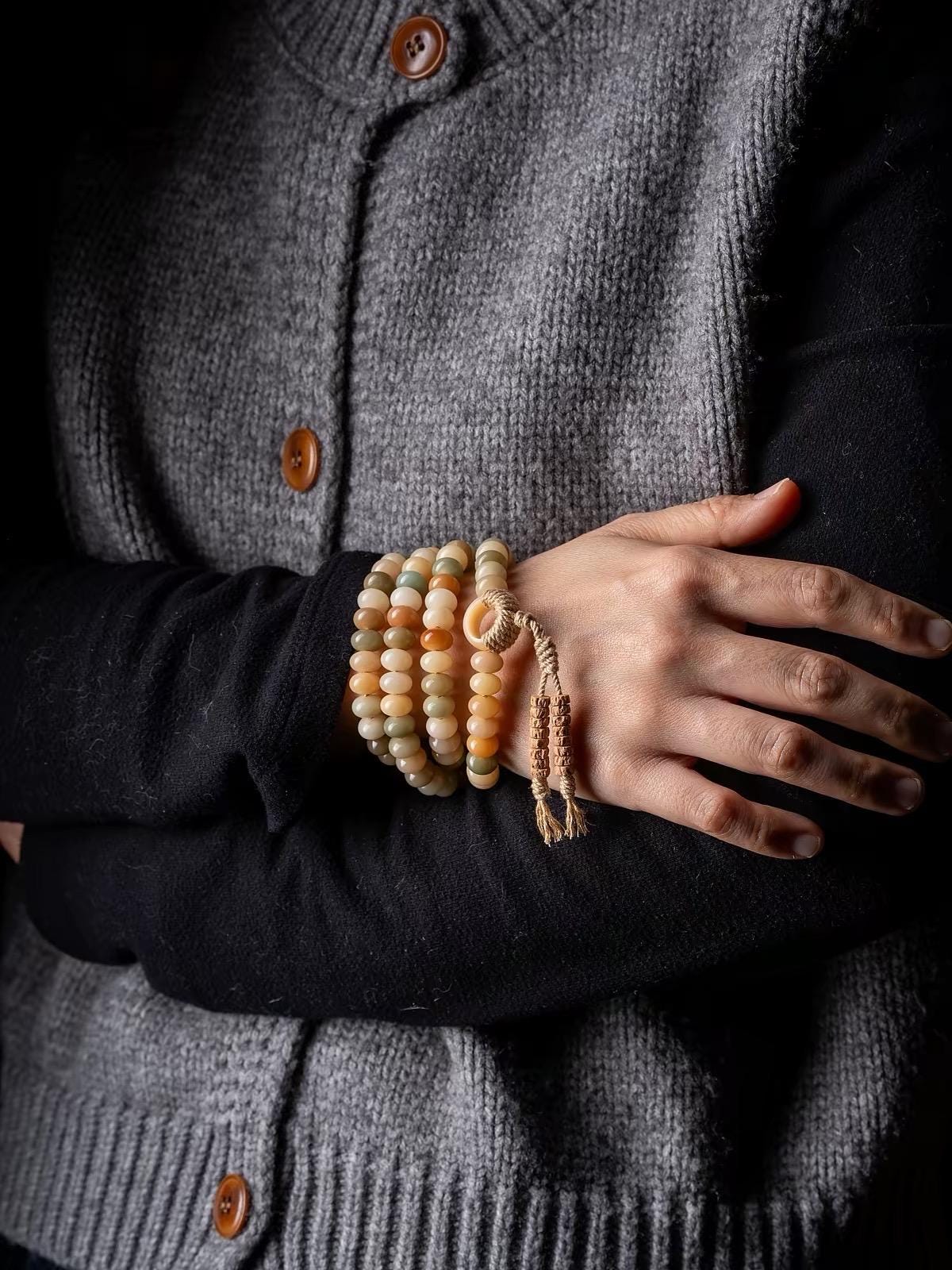 EverestArtStudios – Natural White Bodhi Root 108 Mala Beads | Tibetan Buddhist Prayer Necklace | Handcrafted Spiritual Mala