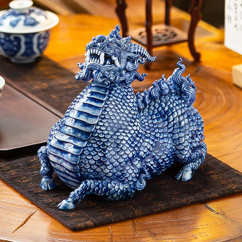 Jingdezhen Ceramic Water Qilin Tea Pet Incense Burner, Creative Mythical Beast Statue, Oriental Home Office Desk Decor Wealth Gift