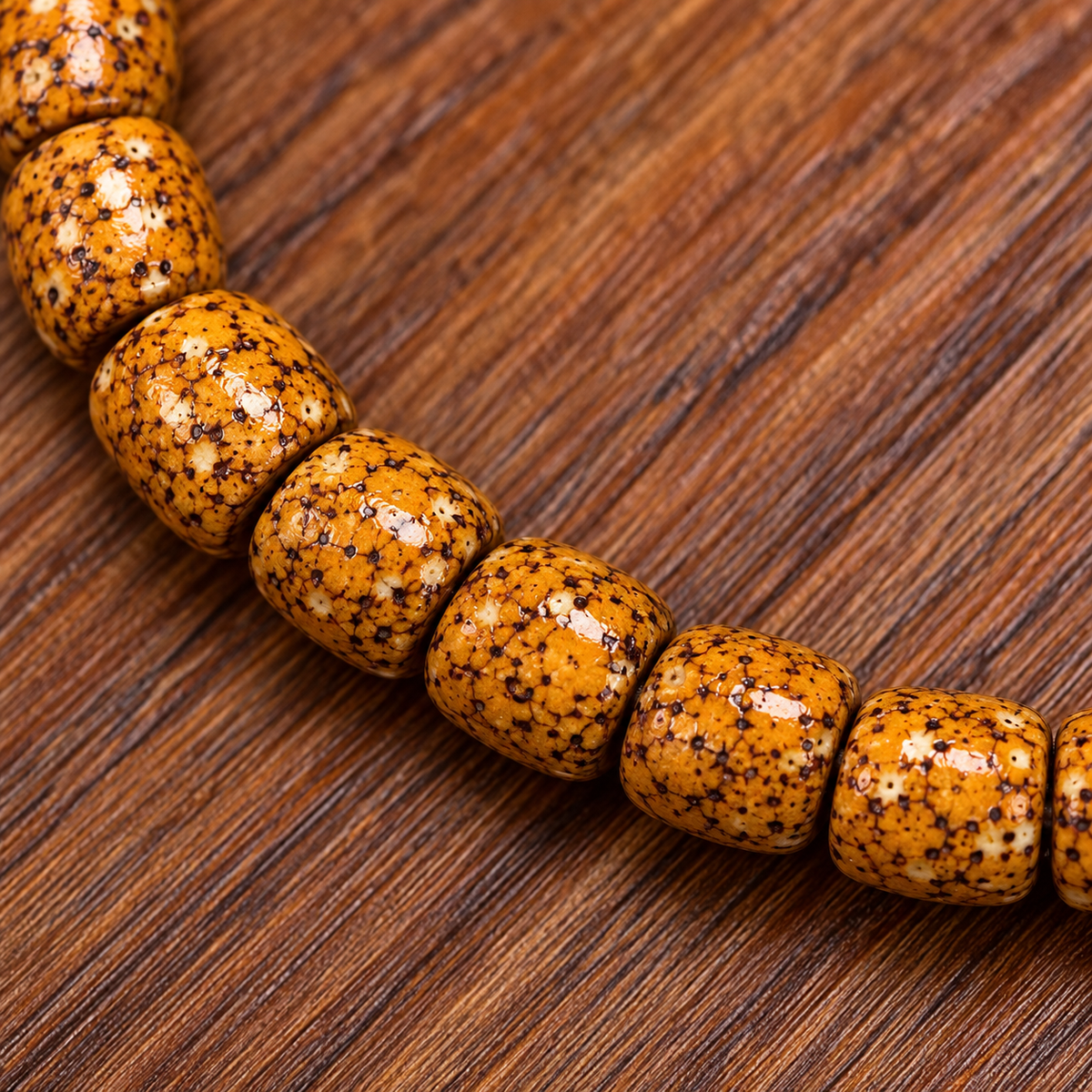EverestArtstudios Natural Jade-Finished Crackled Xingyue Bodhi 108-Bead Mala — bead detail