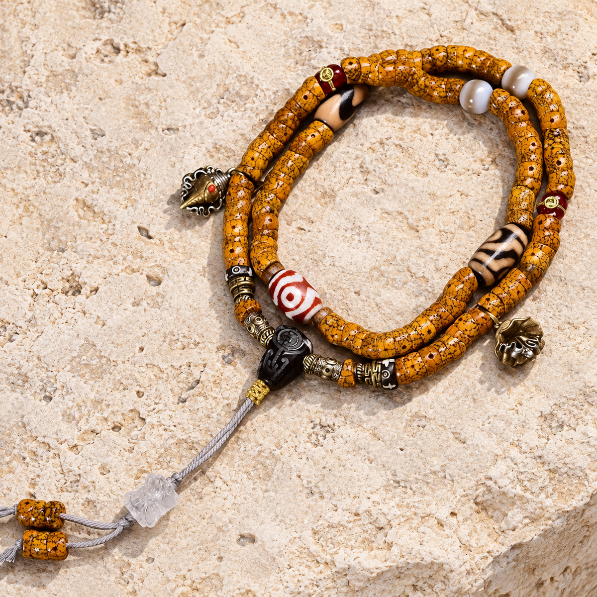 EverestArtstudios Natural Xingyue Bodhi Disc-Bead 108-Bead Mala with Agate and Dzi Accents — overall display
