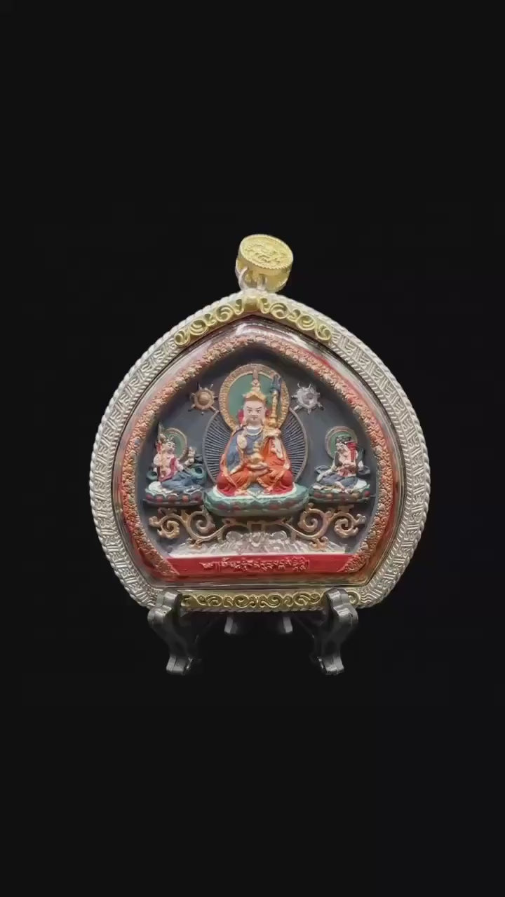 Load video: Tibetan Padmasambhava Thangka Ghau Box Necklace Hand-Painted Mineral Pigment Tsa Tsa Amulet Pendant Protective Buddhist Talisman
